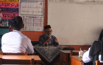 Ketua Umum Yayasan Gondang Ingin Guru Tingkatkan Kemampuan Bahasa Asing